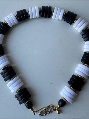 Vintage 80s Mod Black White Chunky Disc Bead Necklace Gold Tone Statement 17”